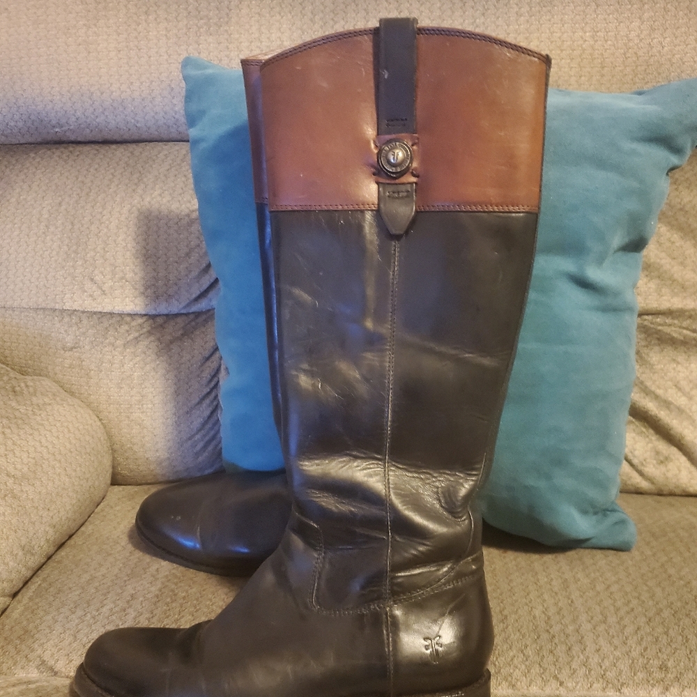 Boots - Picture 4 of 4